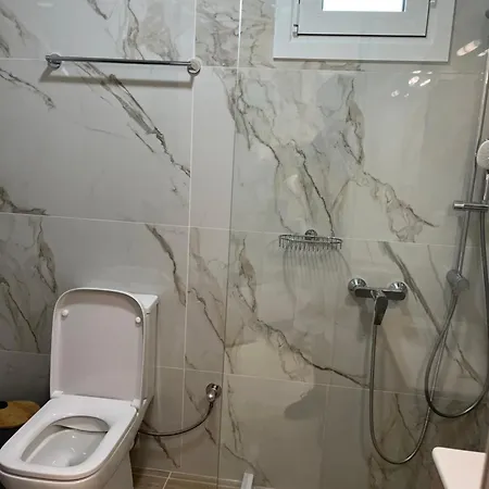 Victoria's & Anna's *