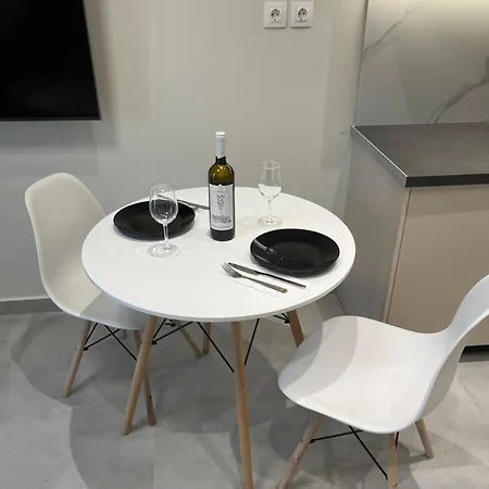 Victoria's & Anna's *